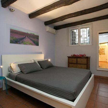Vaticanhouse Rom Rum bild